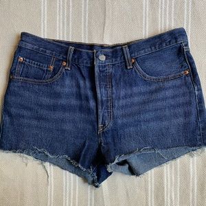 Women’s Levi’s shorts